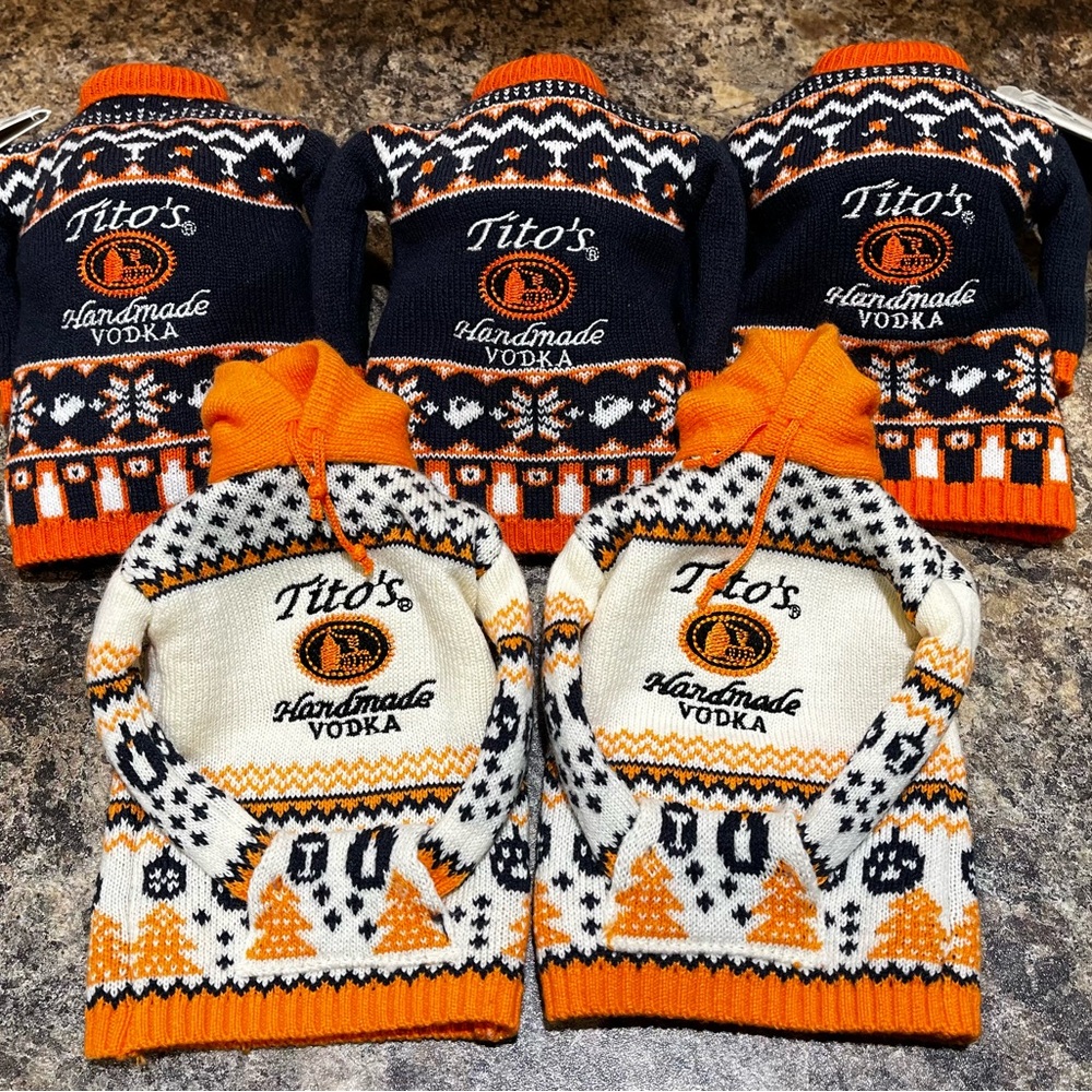 TITO’S VODKA FOR DOG PEOPLE HOLIDAY CHRISTMAS BOTTLE UGLY SWEATERS LOT OF 5